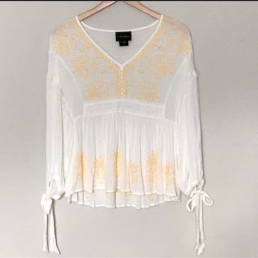 Anthropologie Liv Los Angeles Ivory Embroidered Empire Waist Shirt Size L